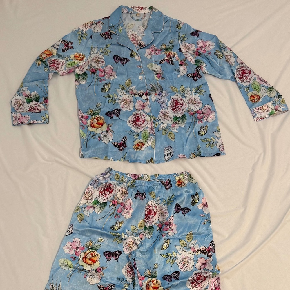 Butterfly PAJAMAS, Advertised as Mulberry Silk - L